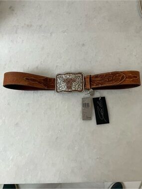 NWT.  Jose Luis tooled Leather Western Belt with Decorative Silver Buckle
